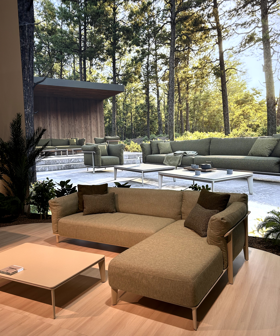 Outdoor 1.jpg